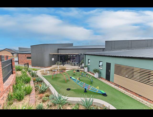 2 BEDROOM APARTMENT FOR SALE IN NORTHGATE